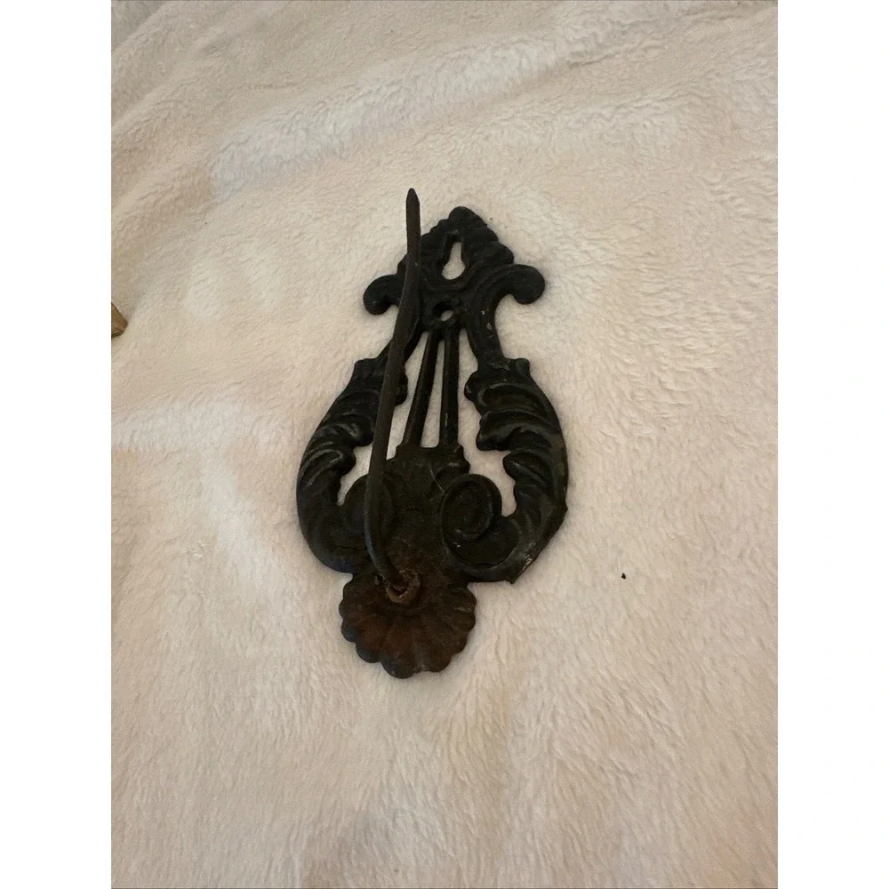 Unbranded ornate cast